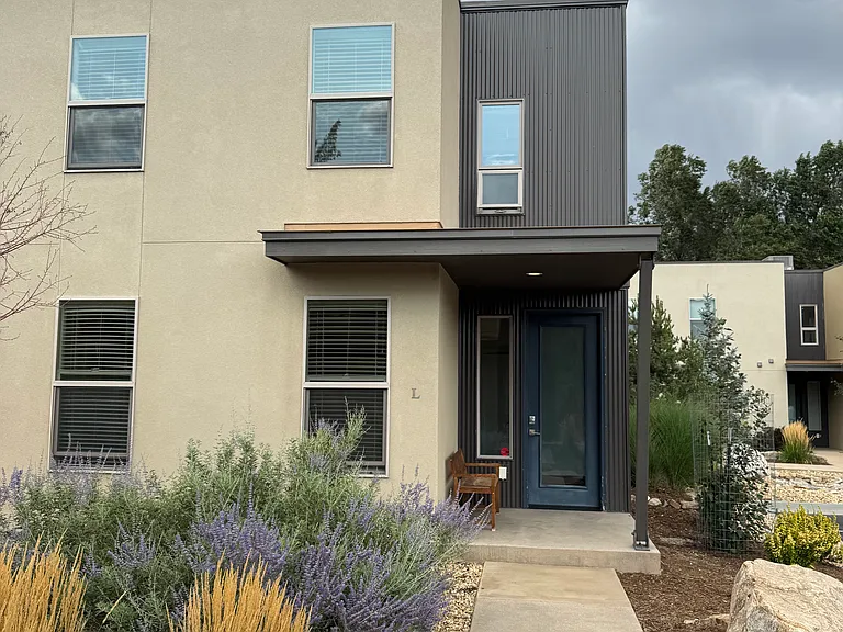 728 Oak St #L — Photo 2