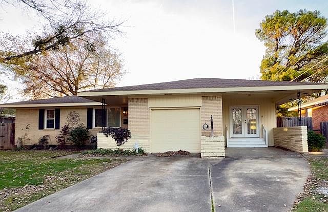 1st image of 1905 Phelps Dr