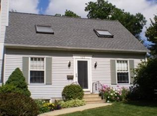 123 Derbyshire Rd, Waterloo, IA 50701