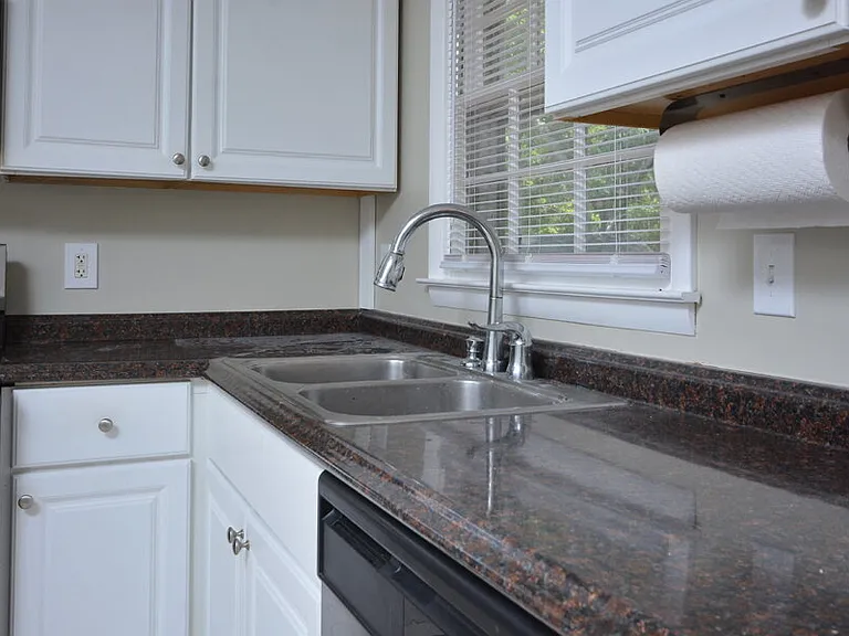 119 Monterey Ln — Photo 11