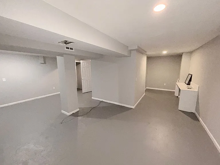1207 N McCoy St — Photo 9