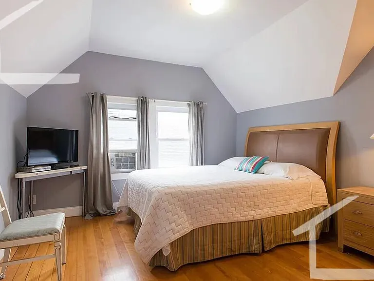 11 Holman St #2 — Photo 27