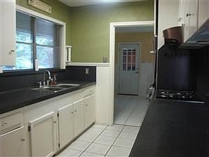 2nd image of 1016 Mainland Dr