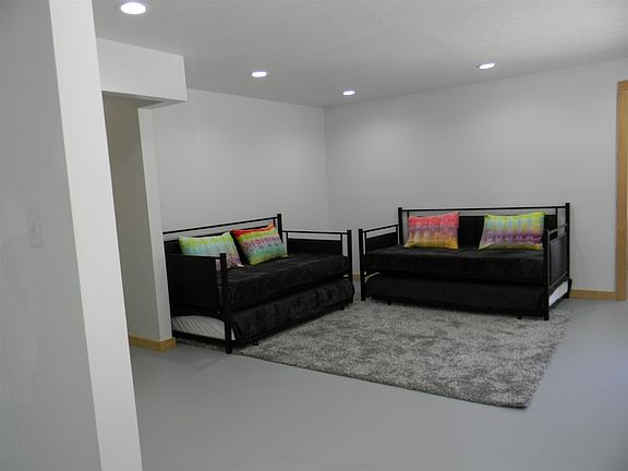 5th image of 6900 E Gross Ln