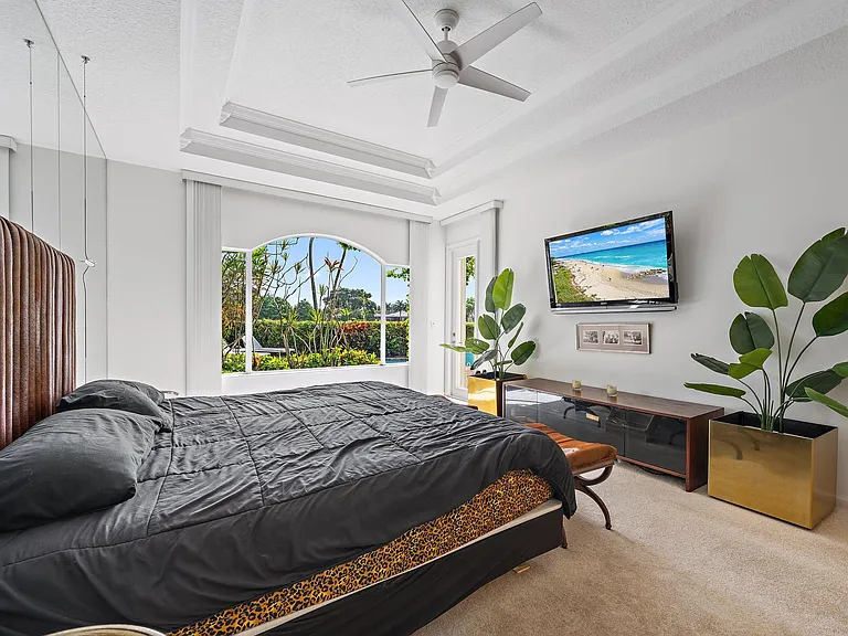 8080 Sandhill Ct — Photo 18