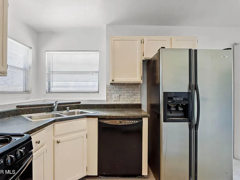 1478 Gene Torres Dr — Photo 22
