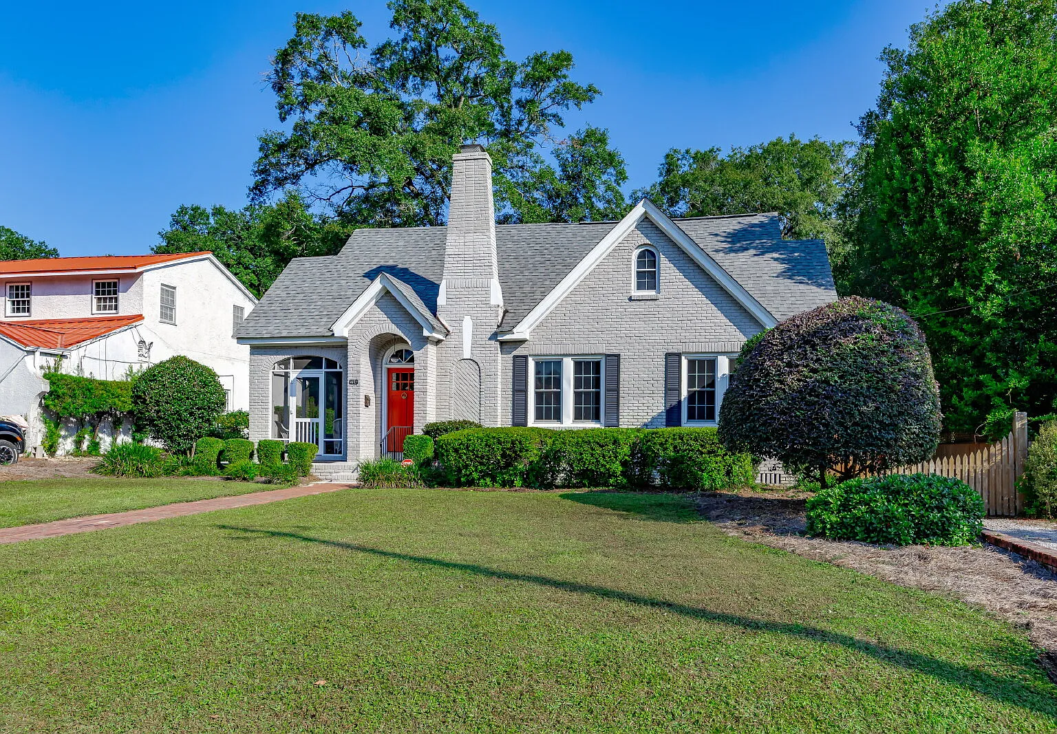 5 bed, 3.5 bath, 3348 sqft, $2,400 — Photo 2