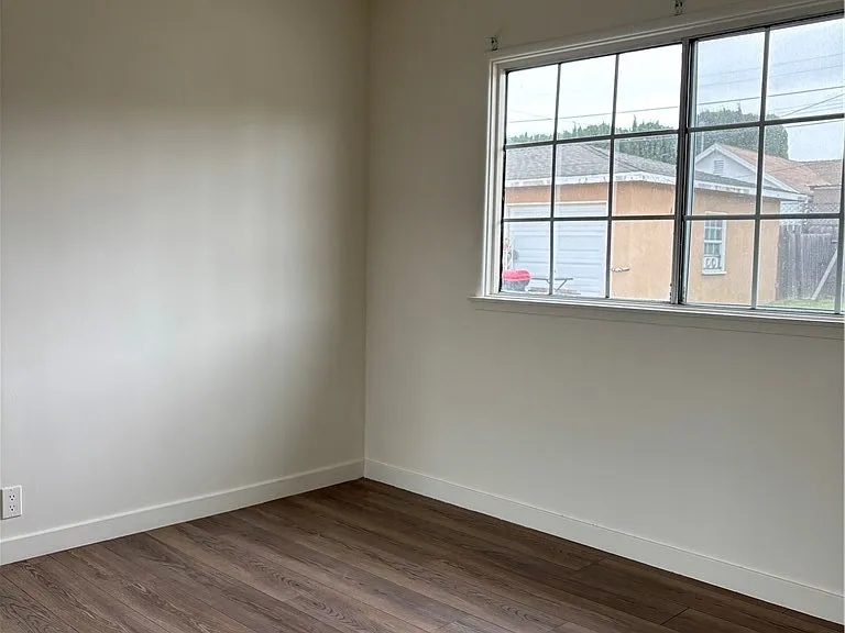 7224 1/4 Florence Ave — Photo 11