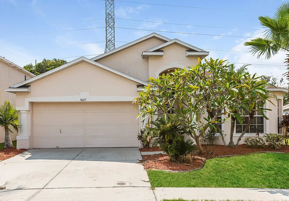 9027 Egret Cove Cir