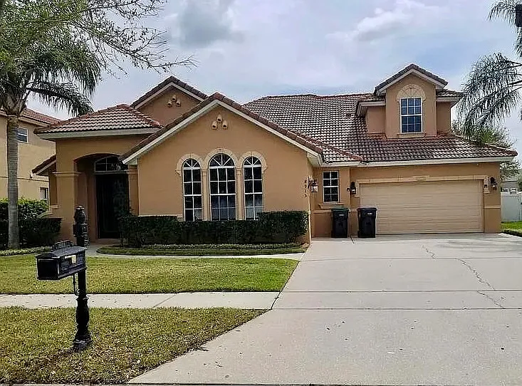 5 bed, 2878 sqft, $3,195 — Photo 1