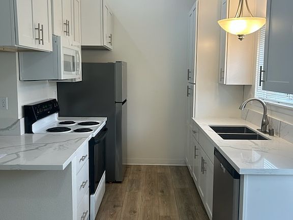 5th image of 4424 Parks Ave