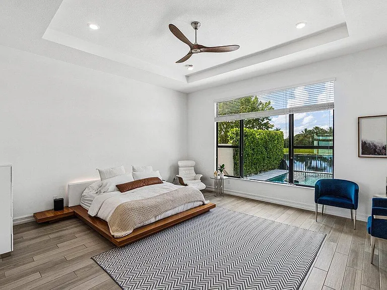8795 Grand Prix Ln — Photo 16