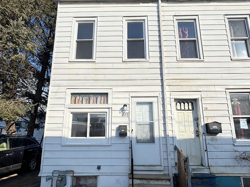 1st image of 815 N Silk St