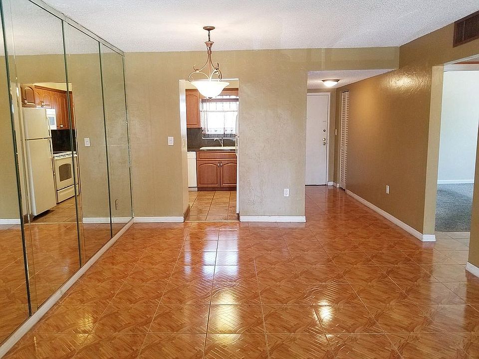 1st image of 13500 NE 3rd Ct APT 210