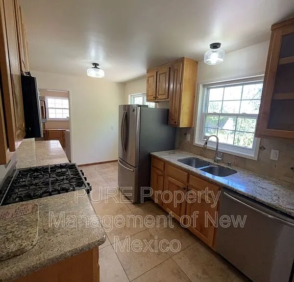 6013 Zimmerman Ave NE — Photo 6