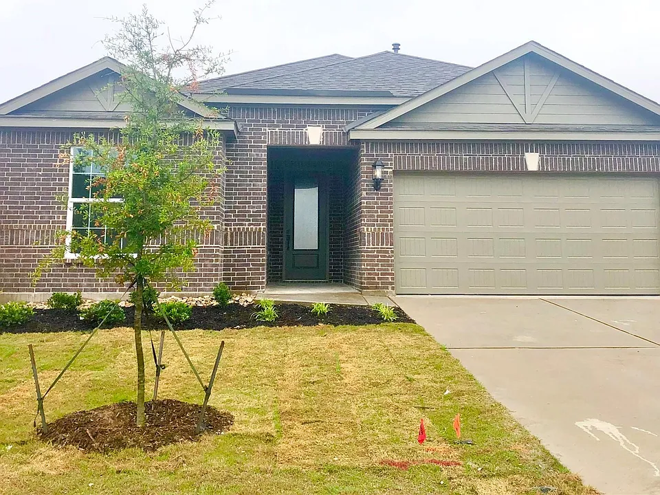 604 Harbor Oaks Dr