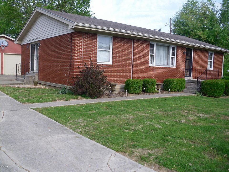 1st image of 320 Oakview Dr