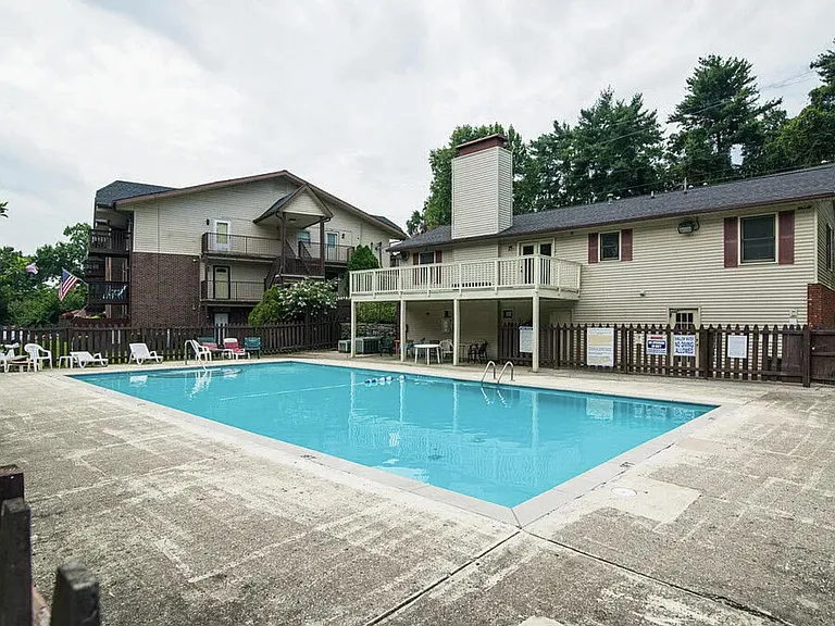 500 Paragon Mills Rd #M18 — Photo 15