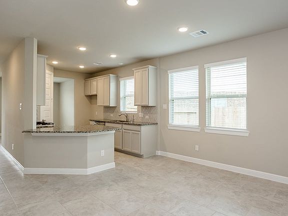 4th image of 2270 Vanessa Cay Ln
