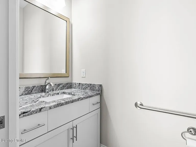 6204 Moonseed St — Photo 30