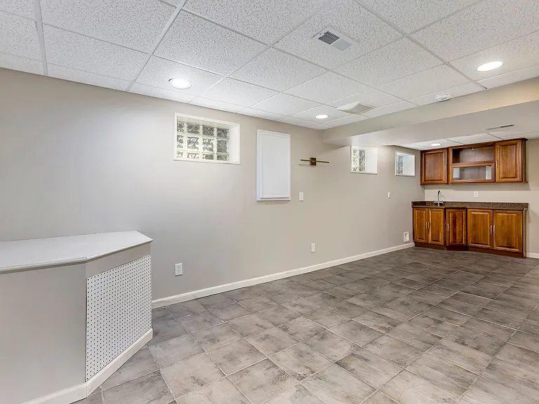 5041 Lexington Ct — Photo 27