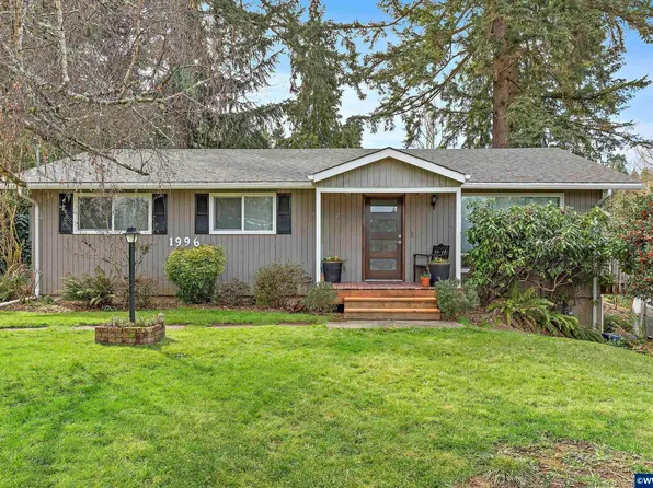 1996 Roberta Ave S, Salem, OR 97302