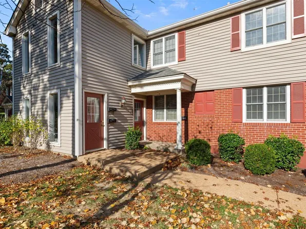 8945 S Swan Cir, Saint Louis, MO 63144