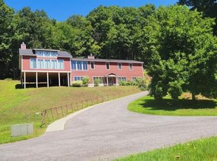 76 Nanny Hill Rd, Pawling, NY 12564