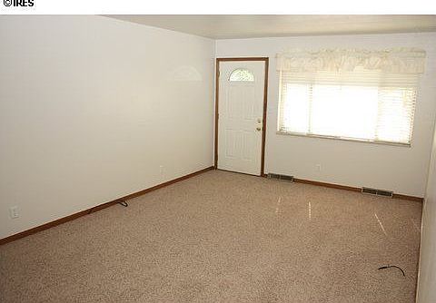 Unit 1Living Rm