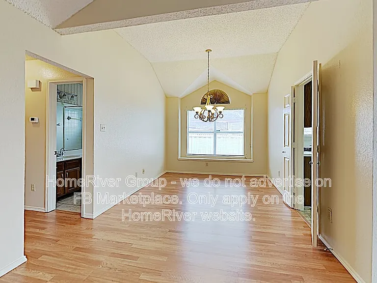 811 Miles Ln — Photo 4