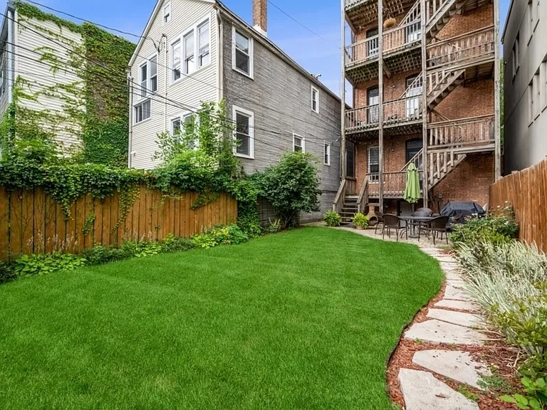 1715 N Honore St #3 — Photo 22