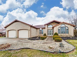 110 Squire Ln, Lima, OH 45805