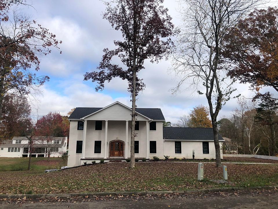 1st image of 602 E Fox Den Dr