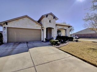 301 Hendelson Ln, Hutto, TX 78634