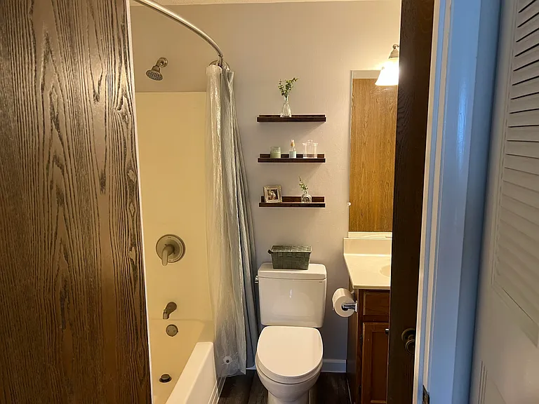 2517 Hawthorne Dr — Photo 19