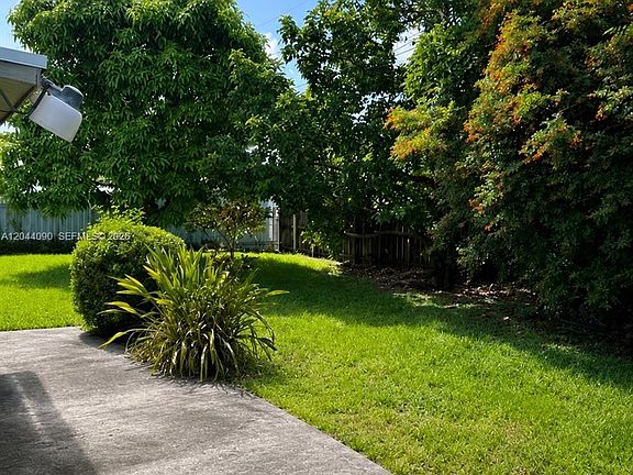 4th image of 11832 SW 185th Ter
