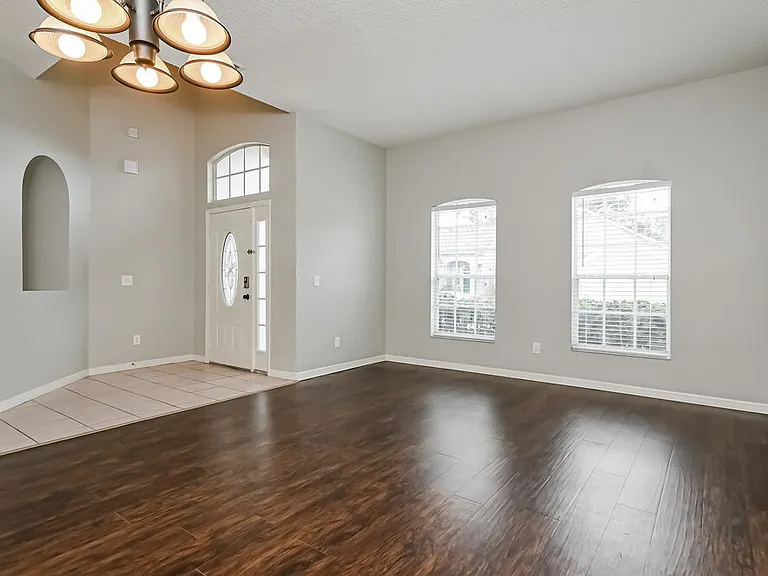 1125 Cherry Valley Way — Photo 6