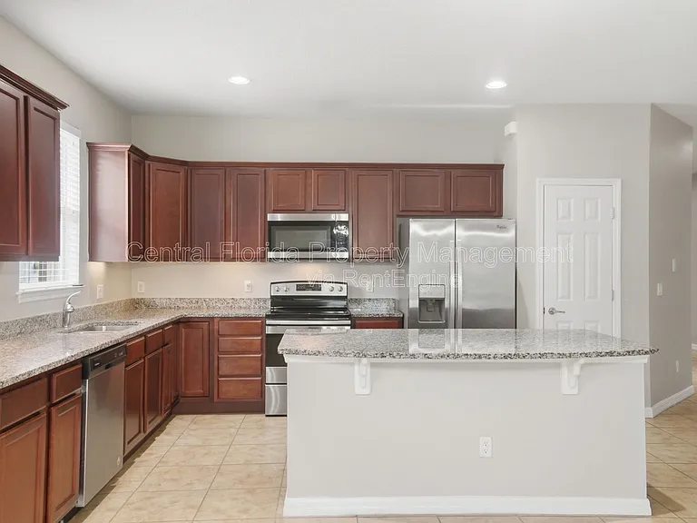2772 Mead Ave — Photo 11