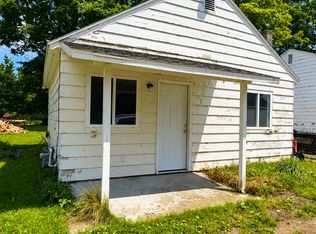 8709 W Long Lake Rd APT 3, Alpena, MI 49707