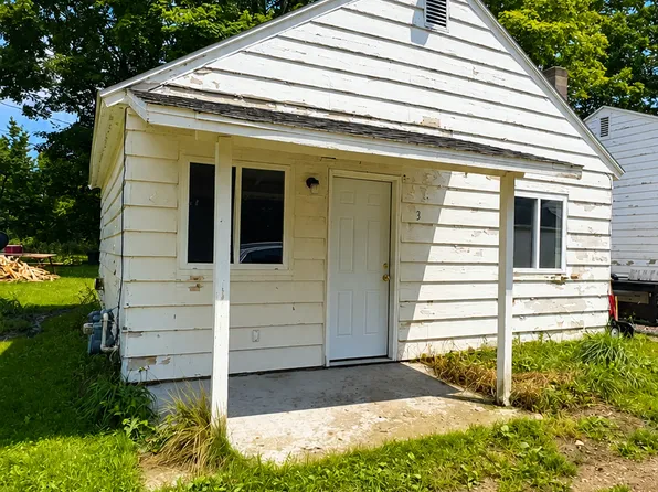 8709 W Long Lake Rd APT 3, Alpena, MI 49707