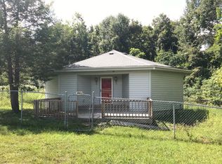 12745 Woodcliff Rd, Monterey, TN 38574