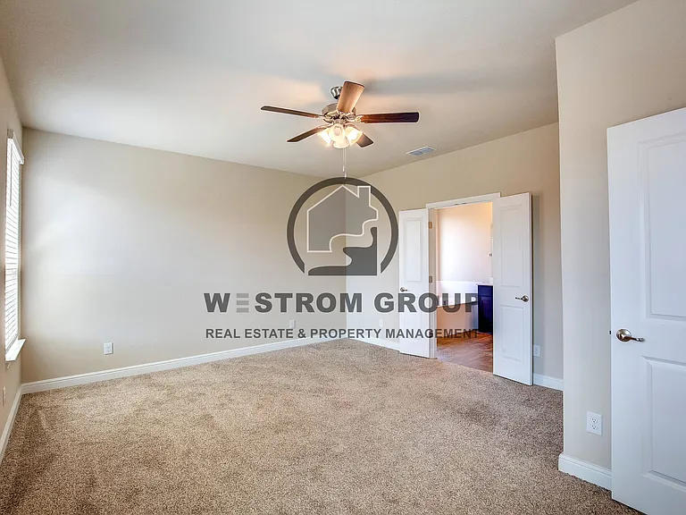 820 Greenford Mnr — Photo 21