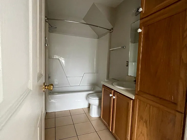 804 N Woodward Ave #A — Photo 7
