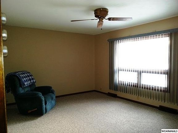 4th image of 613 Harrison Ave