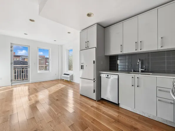 139 Skillman Avenue image 4 of 18