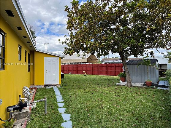 5th image of 12135 SW 182nd Ter