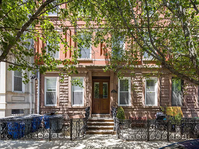 1112 Hudson St #2R — Photo 14