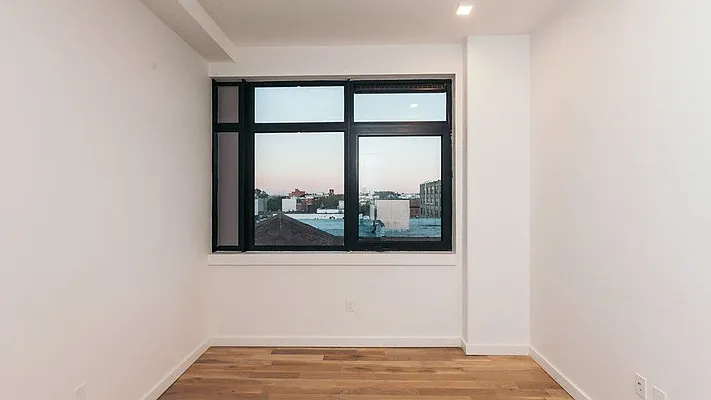 Rented by Nooklyn NYC LLC | media 65