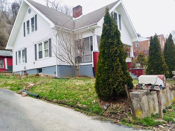 4th image of 113 Court St