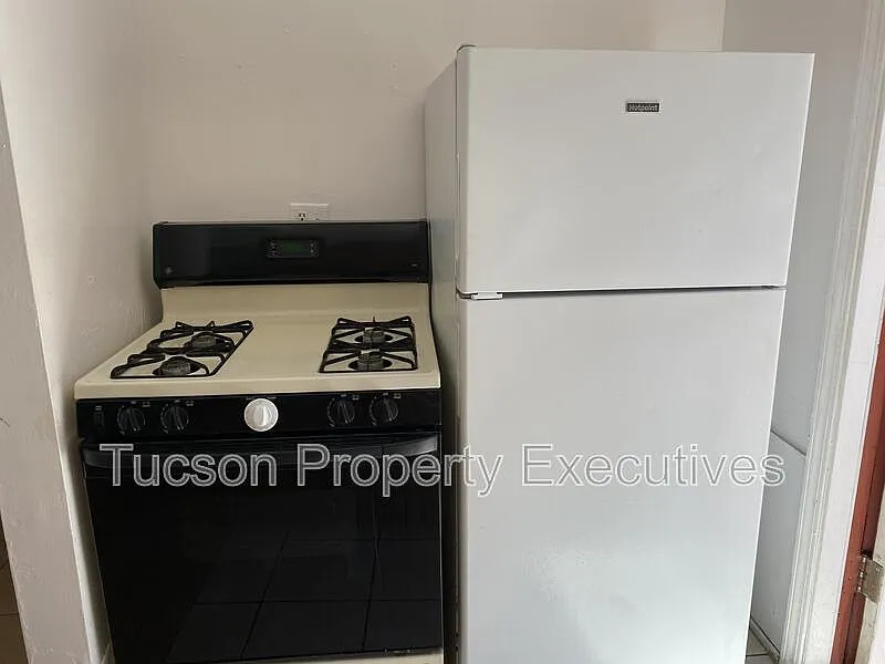 2 bed, 1.0 bath, 650 sqft, $969 — Photo 4